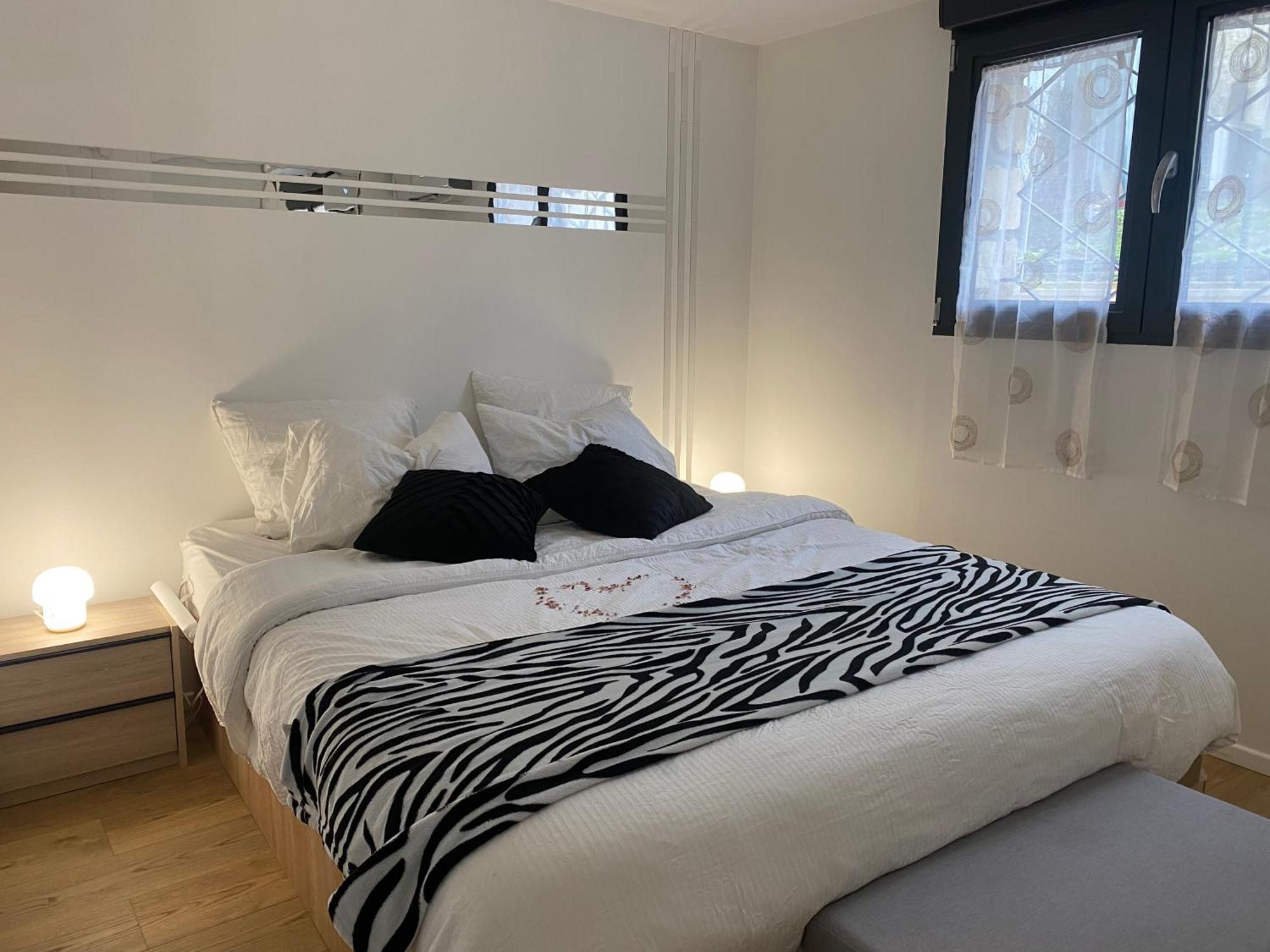 Eden In Vitry Logement Entier מראה חיצוני תמונה